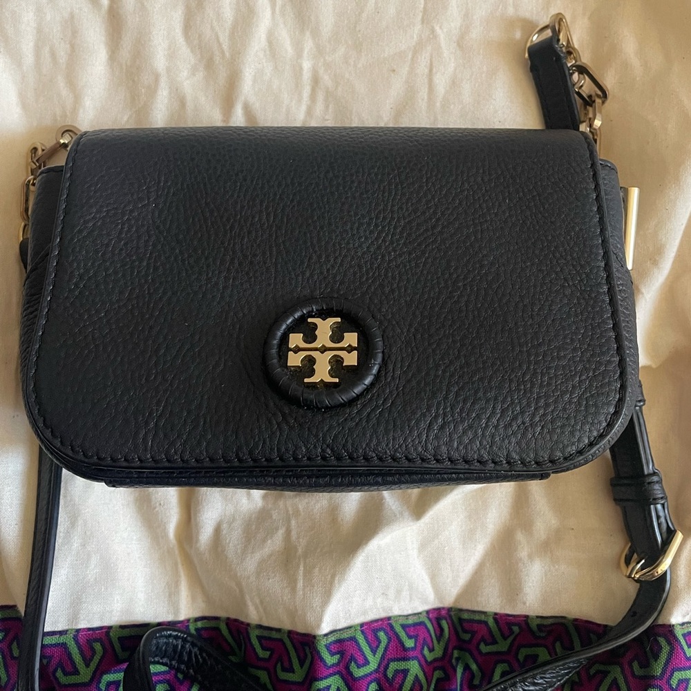 SOLD Tory Burch black crossbody bag